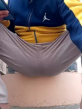 yours smp online show from January 2025 09:47:01 AM