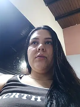 Ariakris online show from May 2026 11:45:01 PM