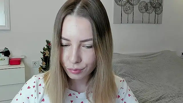 Snapshot of Mia_shy1 chatting on January 2025 07:09:02 AM Mia shy1 online show from January 2025 07:09:02 AM