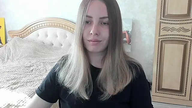 Snapshot of Mia_shy1 chatting on October 2025 06:55:02 AM Mia shy1 online show from October 2025 06:55:02 AM