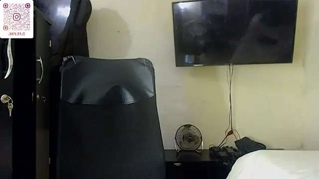 Snapshot of Real1jc chatting on September 2025 04:47:01 AM Real1jc online show from September 2025 04:47:01 AM