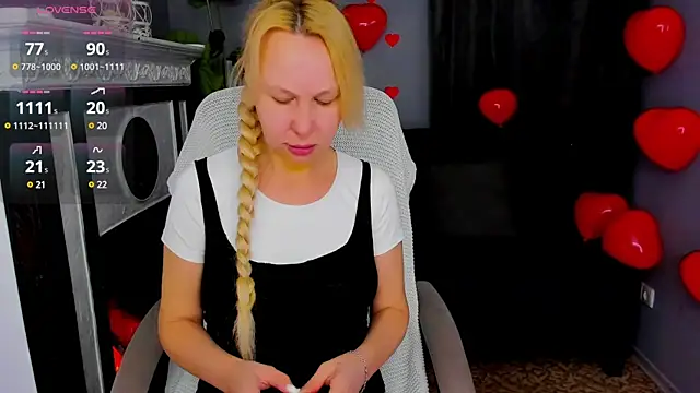 Snapshot of Anny_Jey_ chatting on February 2025 06:01:02 PM Anny Jey online show from February 2025 06:01:02 PM