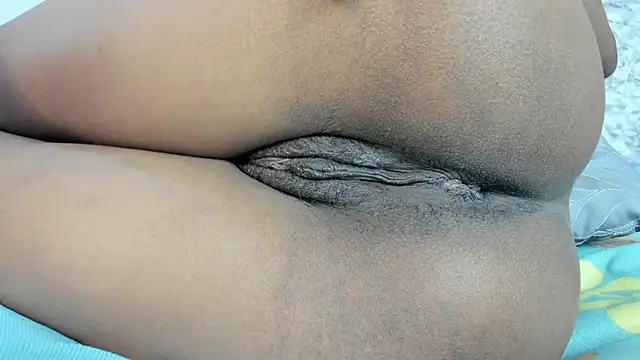 Canhela1 online show from April 2026 11:38:02 PM