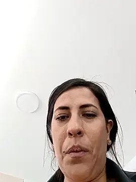 Lena-32 online show from December 2025 07:09:01 PM