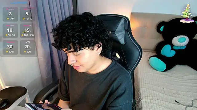 Snapshot of _nickconnor01 chatting on December 2024 11:29:02 PM nickconnor01 online show from December 2024 11:29:02 PM