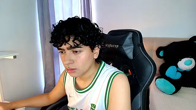 Snapshot of _nickconnor01 chatting on December 2024 08:04:02 PM nickconnor01 online show from December 2024 08:04:02 PM