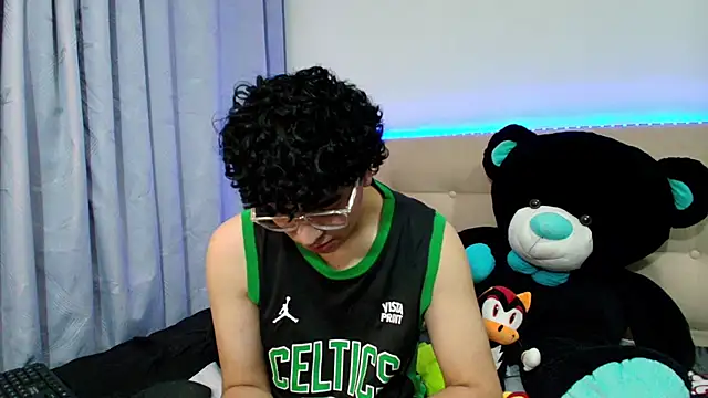 Snapshot of _nickconnor01 chatting on December 2024 01:10:01 AM nickconnor01 online show from December 2024 01:10:01 AM