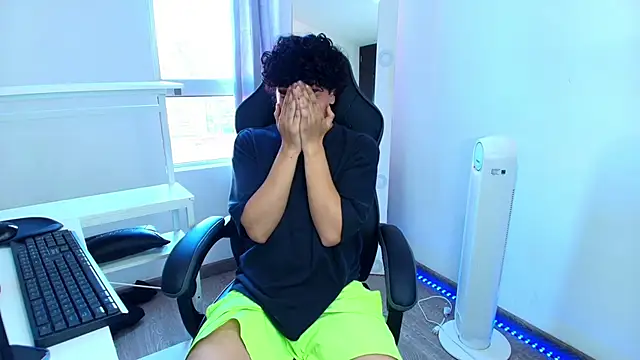 Snapshot of _nickconnor01 chatting on January 2025 04:53:01 PM nickconnor01 online show from January 2025 04:53:01 PM