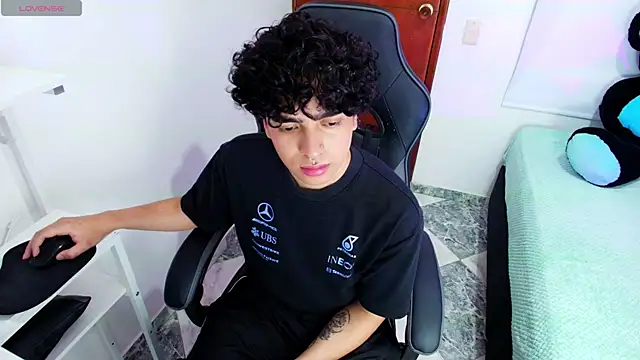 Snapshot of _nickconnor01 chatting on March 2025 08:10:02 PM nickconnor01 online show from March 2025 08:10:02 PM