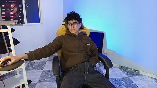 Snapshot of _nickconnor01 chatting on September 2025 04:58:01 AM nickconnor01 online show from September 2025 04:58:01 AM