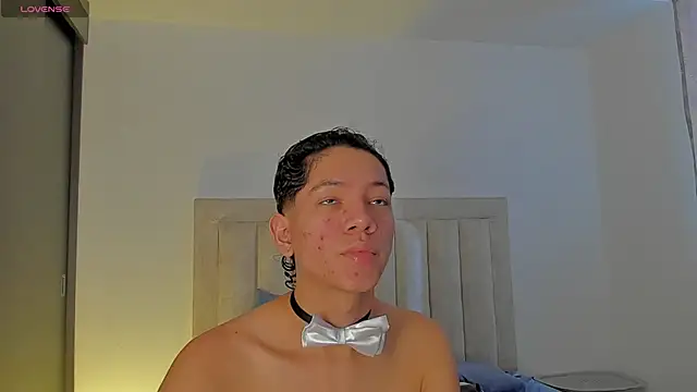 Snapshot of JulianRose_1 chatting on September 2025 09:03:02 PM JulianRose 1 online show from September 2025 09:03:02 PM