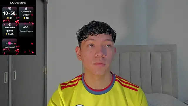 Snapshot of JulianRose_1 chatting on July 2026 12:11:02 PM JulianRose 1 online show from July 2026 12:11:02 PM