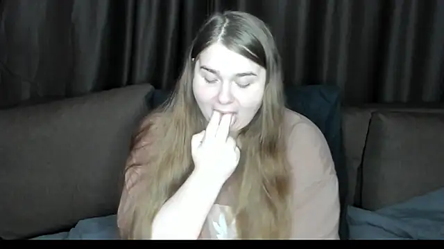 Snapshot of Aushpana chatting on October 2025 10:49:01 AM Aushpana online show from October 2025 10:49:01 AM