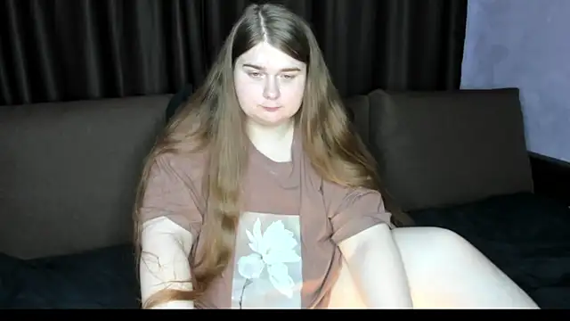 Snapshot of Aushpana chatting on November 2025 10:26:01 AM Aushpana online show from November 2025 10:26:01 AM