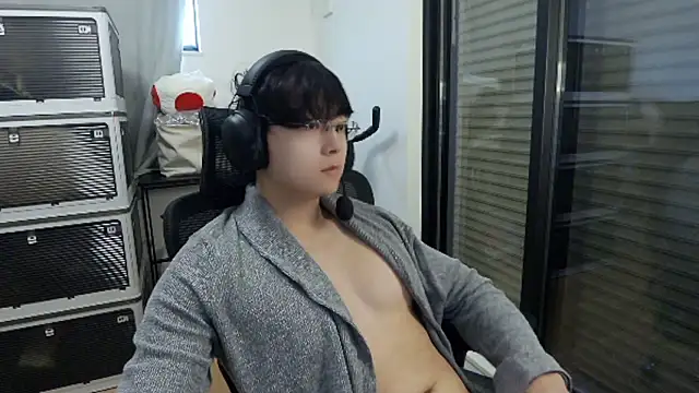 Tkcqcc online show from November 2025 03:50:01 AM