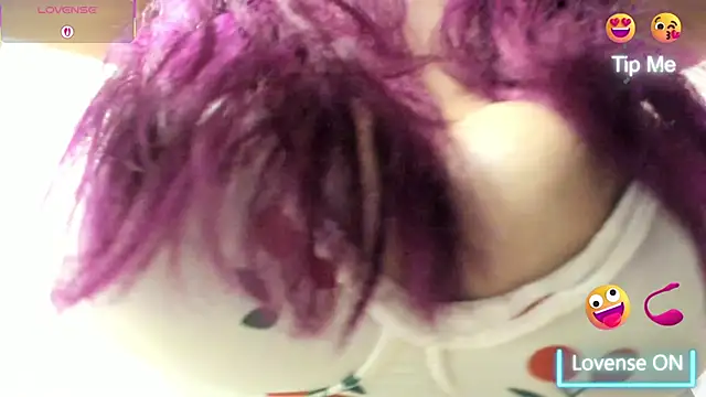 Snapshot of nahomi__97 chatting on December 2025 08:37:02 PM nahomi 97 online show from December 2025 08:37:02 PM