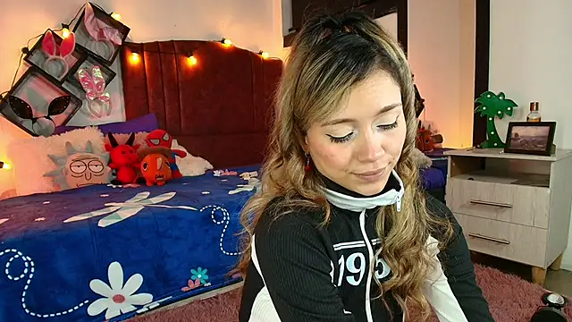 alisson zafiro  online show from March 2025 06:17:02 AM