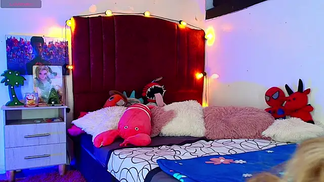 alisson zafiro  online show from October 2025 03:04:01 AM