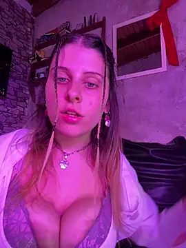 FlorBich online show from May 2026 11:44:02 PM