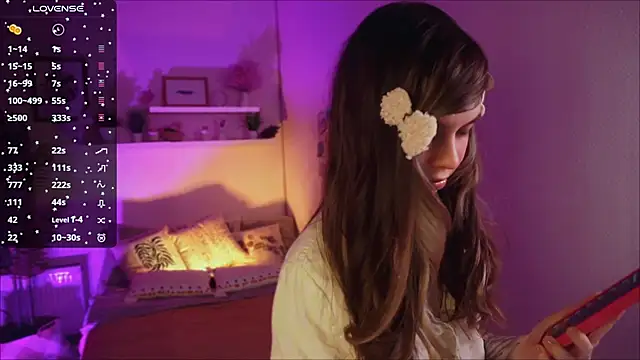 Snapshot of Lil_Amelie chatting on February 2025 02:45:02 PM Lil Amelie online show from February 2025 02:45:02 PM