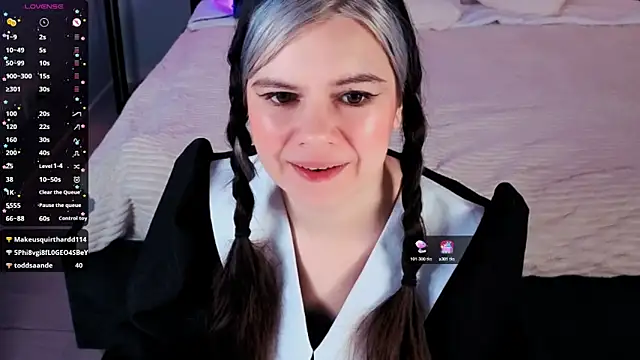 Snapshot of Lil_Amelie chatting on October 2025 07:49:01 AM Lil Amelie online show from October 2025 07:49:01 AM