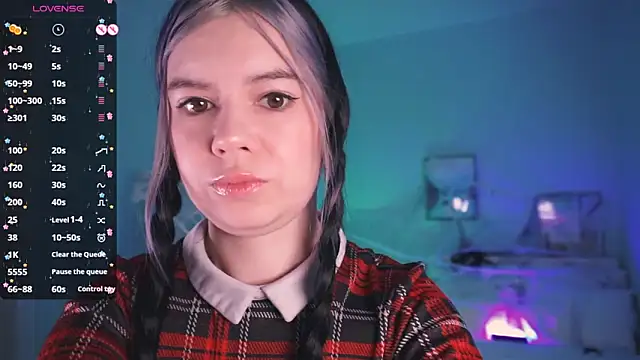 Snapshot of Lil_Amelie chatting on October 2025 08:15:02 AM Lil Amelie online show from October 2025 08:15:02 AM