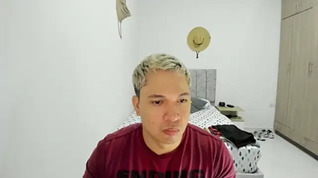 Snapshot of Valerioe chatting on May 2026 04:33:02 PM Valerioe online show from May 2026 04:33:02 PM