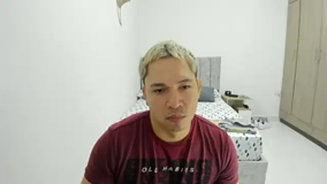 Snapshot of Valerioe chatting on June 2026 08:27:02 AM Valerioe online show from June 2026 08:27:02 AM