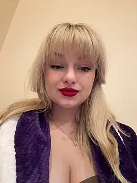 Blonde20 online show from October 2025 10:32:02 PM