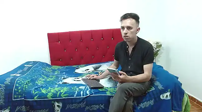 big-dicktop23 online show from December 2024 01:54:01 AM