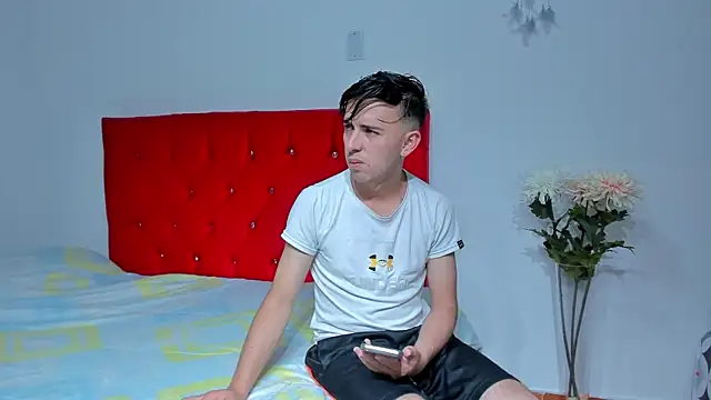 big-dicktop23 online show from February 2025 10:29:02 PM