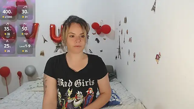 Snapshot of hotmilf4uxxx chatting on July 2026 10:29:01 AM hotmilf4uxxx online show from July 2026 10:29:01 AM