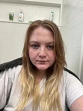 PhatAssBlond online show from December 2024 03:00:01 PM