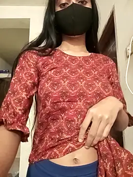 Raya-Moni online show from November 2025 03:00:02 PM