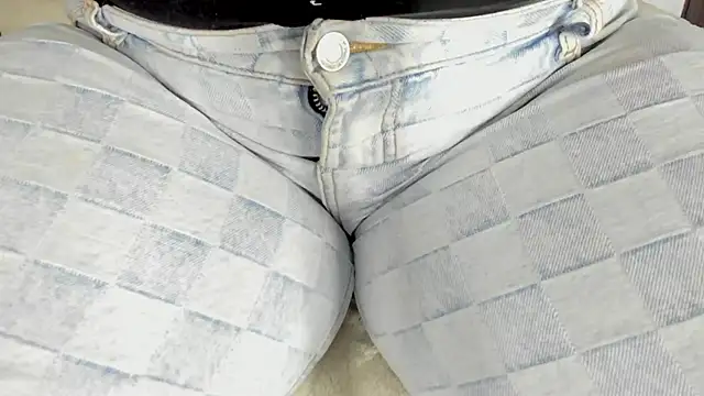 bigmom69  online show from October 2025 02:08:01 PM