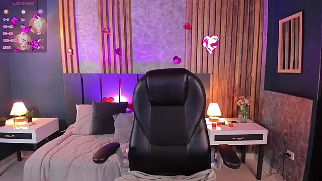 Christina Johns online show from February 2025 02:01:01 PM