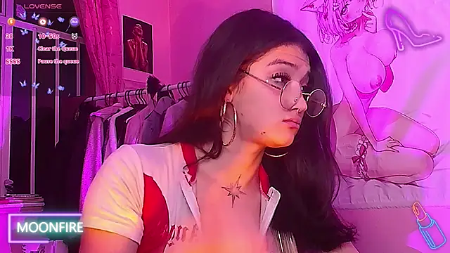 moonfiredancer online show from October 2025 06:31:01 AM