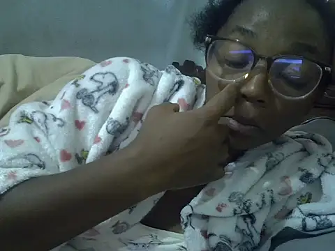 Snapshot of ElianeHot chatting on June 2026 03:38:01 AM ElianeHot online show from June 2026 03:38:01 AM
