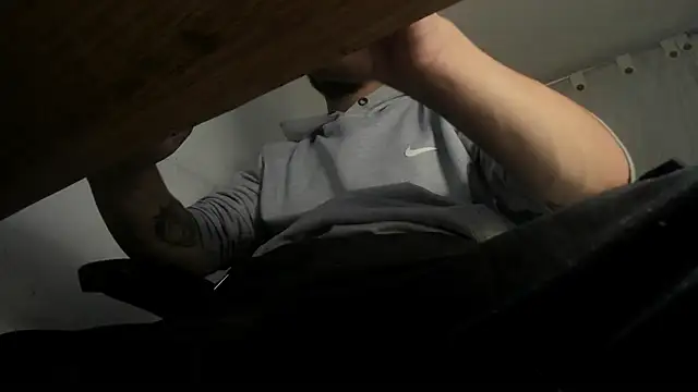 s sven03 online show from December 2024 06:32:02 AM