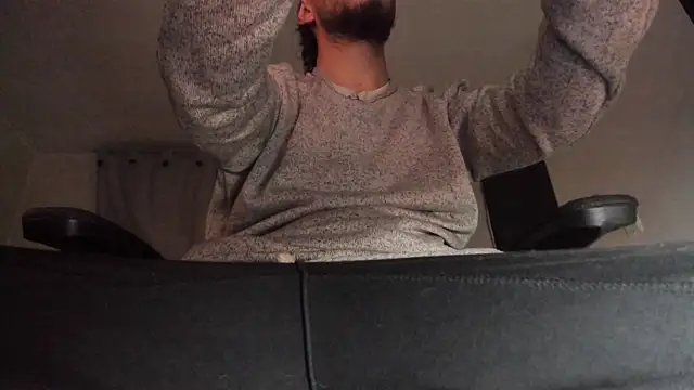 s sven03 online show from September 2025 03:52:02 AM