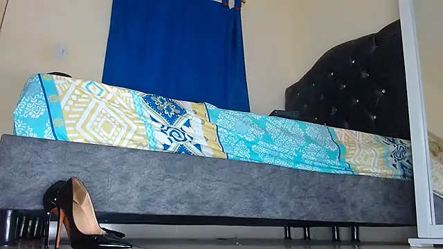 Valenn rey online show from February 2025 02:55:02 PM