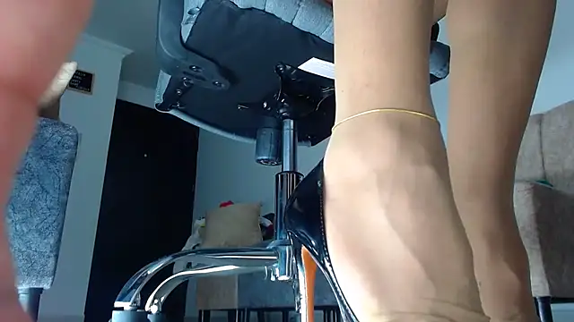 Valenn rey online show from January 2026 03:48:02 PM