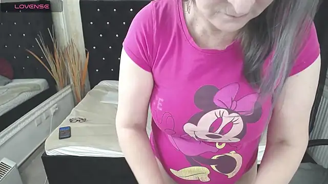 Lilly hott online show from March 2025 06:59:02 PM