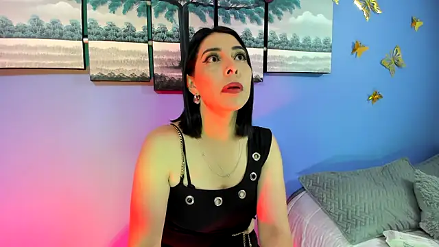 Snapshot of AdelleLennox_cg chatting on February 2025 10:51:01 AM AdelleLennox cg online show from February 2025 10:51:01 AM