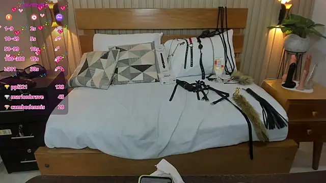 luciana ballesteros  online show from February 2025 12:26:02 PM