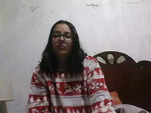 Snapshot of Samanthat33 chatting on March 2025 03:48:02 AM Samanthat33 online show from March 2025 03:48:02 AM