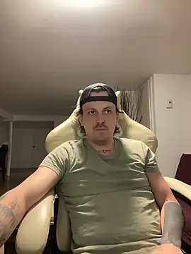 Snapshot of Tremblay_Simard chatting on February 2026 05:27:01 AM Tremblay Simard online show from February 2026 05:27:01 AM