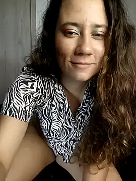Snapshot of lovely_kitt chatting on January 2025 05:56:01 AM lovely kitt online show from January 2025 05:56:01 AM