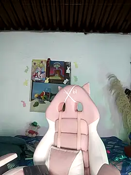 lovely kitt online show from April 2026 03:11:01 AM