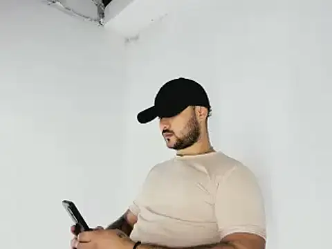 Sebas-hott online show from November 2025 09:24:02 PM